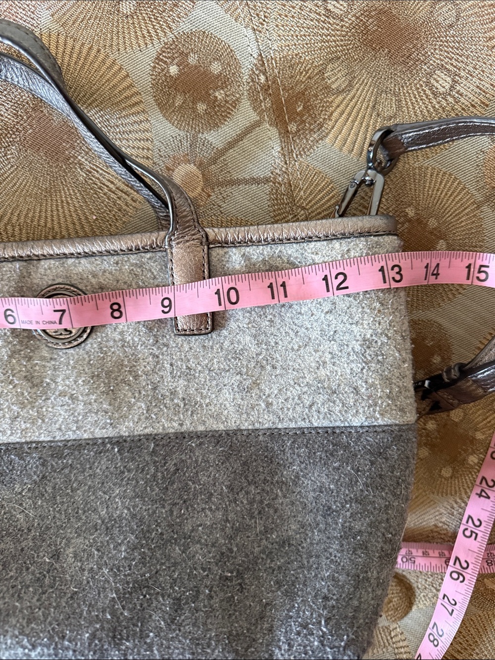 Tory Burch Two-Tone Gray Wool Shoulder Bag with Metallic Trim - Picture 9 of 12